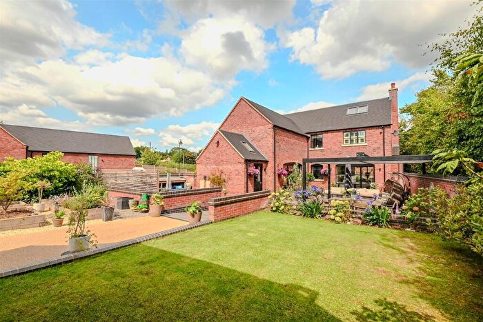 4 Bedroom Detached House For Sale In Mulberry House, Weaverlake Drive, Yoxall, DE13