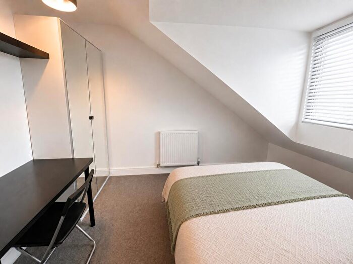 2 Bedroom Apartment To Rent In Flat, Millicent Road, West Bridgford, Nottingham, NG2