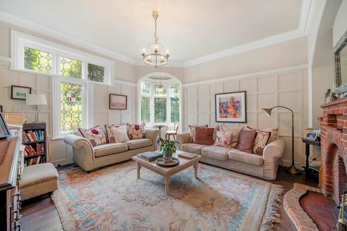 5 Bedroom Detached House For Sale In Durham Avenue, Bromley, BR2