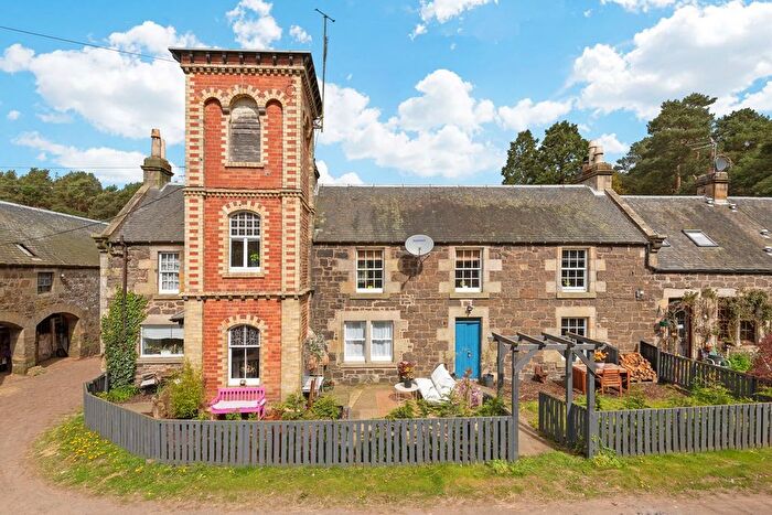 4 Bedroom Semi-Detached House For Sale In Leuchars, St Andrews, KY16