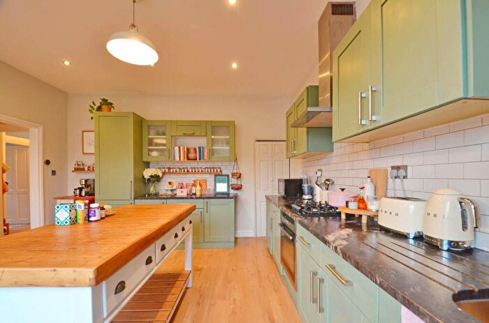 2 Bedroom Apartment To Rent In Chesterfield Road, St Andrews, BS6