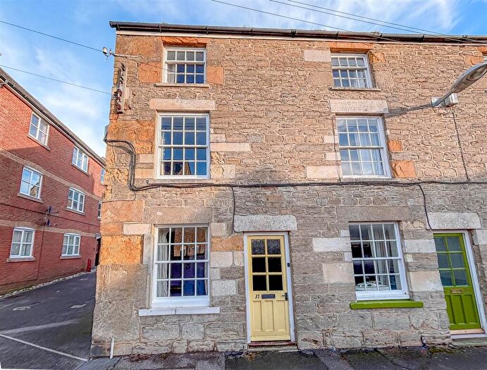 3 Bedroom End Of Terrace House To Rent In Rope Walks, Bridport, DT6