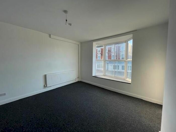 4 Bedroom Flat To Rent In Beverley Road, Hull, HU5