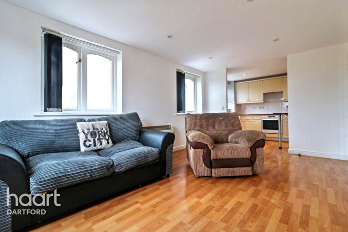 1 Bedroom Apartment To Rent In Dunlop Close, Dartford, DA1