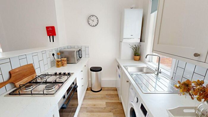 6 Bedroom House To Rent In Warton Terrace, NE6