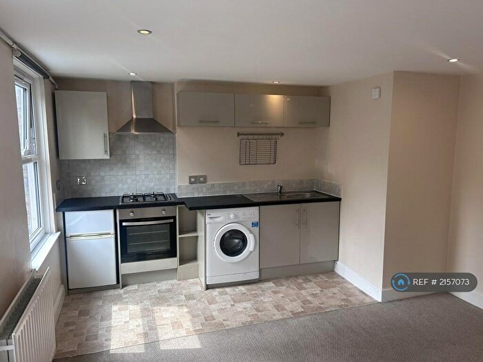 1 Bedroom Flat To Rent In Battersea, London, SW11