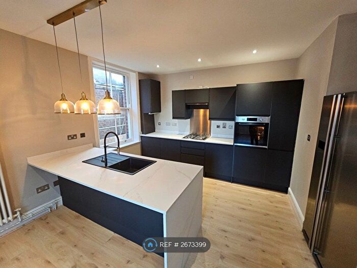 3 Bedroom Flat To Rent In Croxteth Road, Liverpool, L8