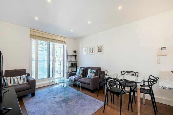 2 Bedroom Flat To Rent In Praed Street, London, W2