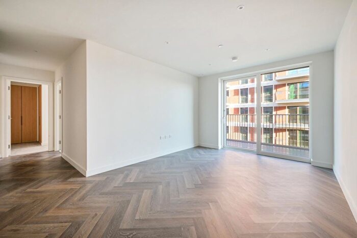 2 Bedroom Flat To Rent In Bower House, Hendon, London, NW9