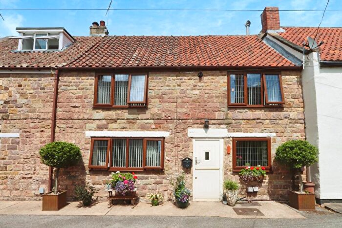 2 Bedroom Terraced House For Sale In Chapel Yard, Harthill, Sheffield, South Yorkshire, S26