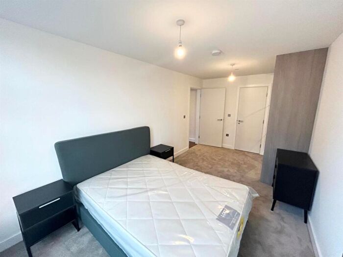 2 Bedroom Apartment To Rent In Gunsmith House, Price Street, Birmingham, B4