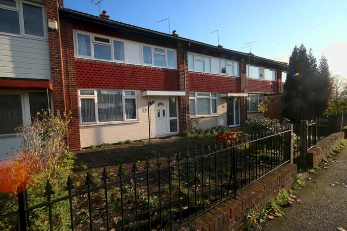 3 Bedroom Terraced House To Rent In Common Road, Langley, SL3