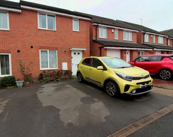 3 Bedroom Semi-Detached House To Rent In Spring Lane, Willenhall, WV12