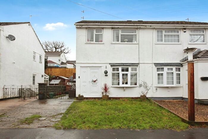 4 Bedroom Semi Detached House For Sale In Penybont, Penpedairheol, Hengoed, CF82