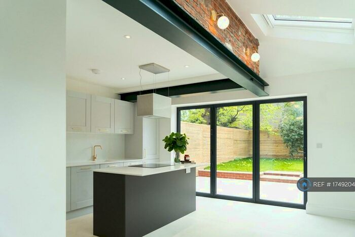 4 Bedroom Terraced House To Rent In Salisbury Avenue, Colchester, CO3