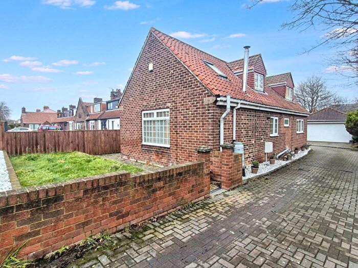 3 Bedroom Detached House For Sale In Black Road, Hebburn, NE31