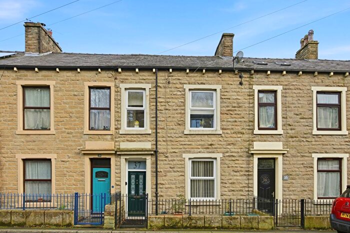 3 Bedroom Terraced House For Sale In Dale Street, Bacup, OL13