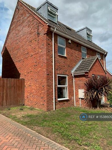 5 Bedroom Detached House To Rent In Carrel Road, Gorleston, Great Yarmouth, NR31
