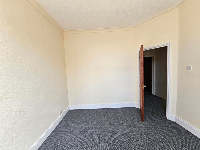 1 Bedroom Flat To Rent In Atherley Road, Shanklin, PO37