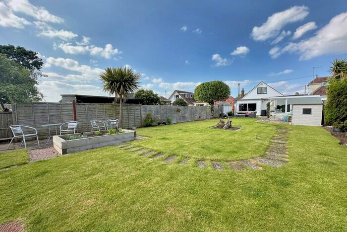 4 Bedroom Detached Bungalow For Sale In Longham, BH22