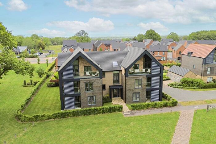 2 Bedroom Flat For Sale In Songhurst Gardens, Pease Pottage, RH11