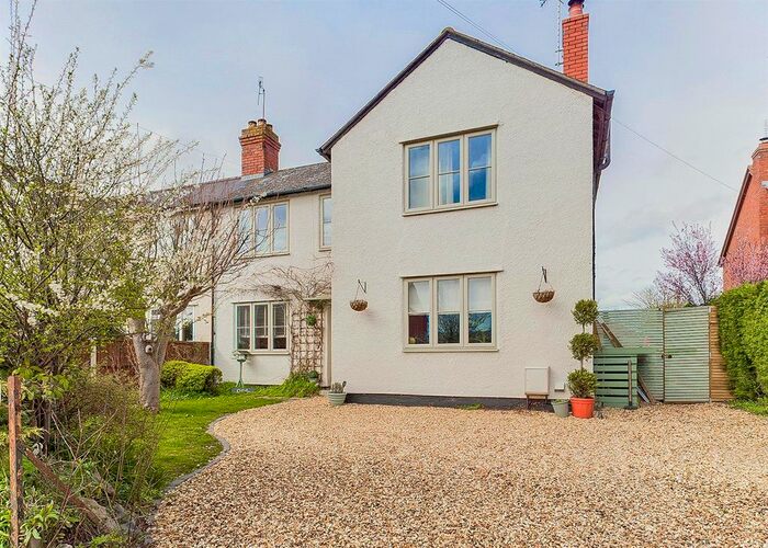4 Bedroom Semi-Detached House For Sale In Welland Road, Upton-Upon-Severn, Worcester, WR8