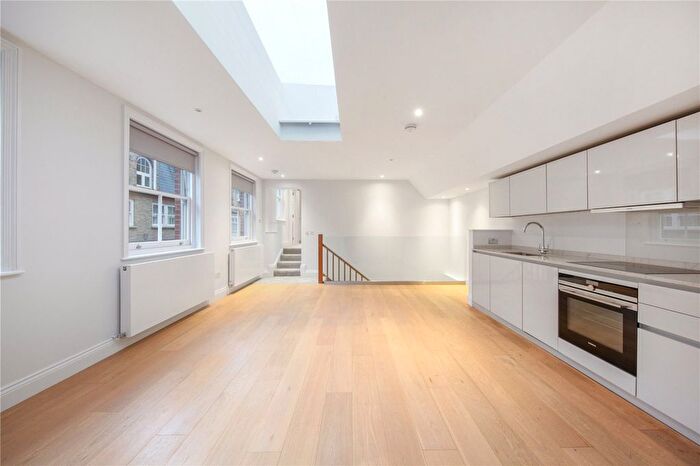 1 Bedroom Flat To Rent In Egerton Gardens Mews, London, SW3