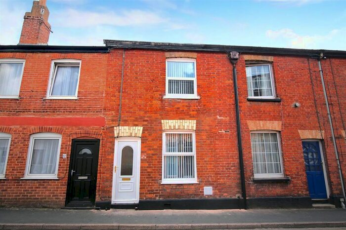 2 Bedroom Property To Rent In Bampton Street, Tiverton, EX16