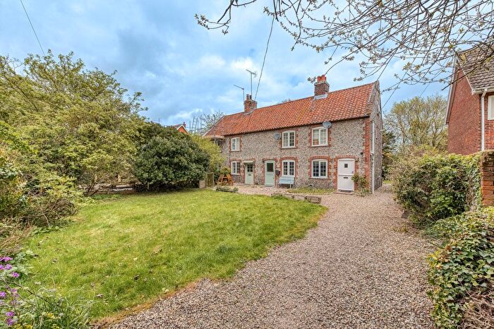 2 Bedroom Terraced House For Sale In Beckmeadow Way, Mundesley, NR11