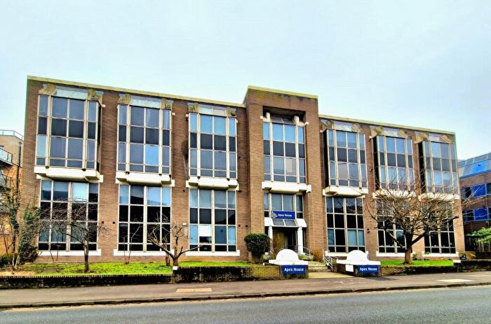 1 Bedroom Flat To Rent In Apex House, Eastern Road, Bracknell, Berkshire, RG12