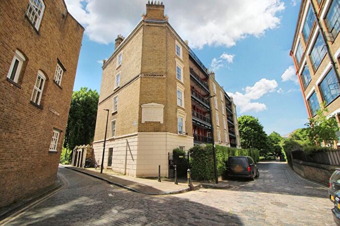 1 Bedroom Flat To Rent In Tower Buildings, Brewhouse Lane, London, E1W