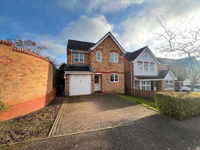 4 Bedroom House To Rent In Markham Road, Cheshunt, Waltham Cross, EN7