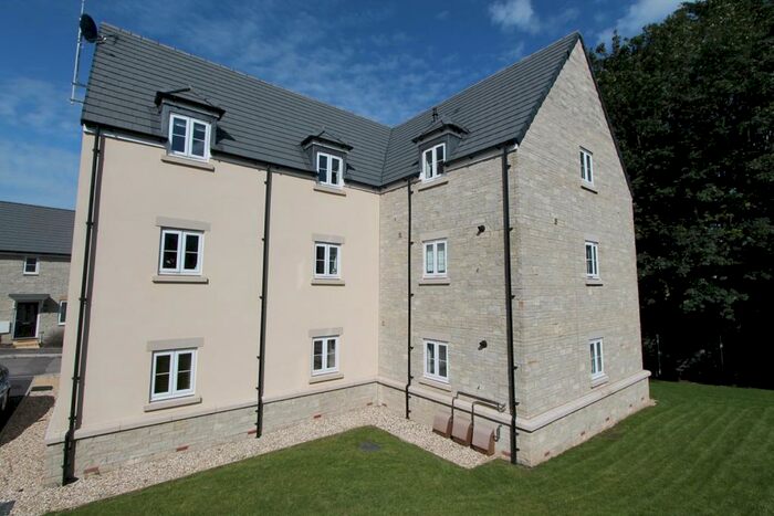 2 Bedroom Ground Flat To Rent In Paulton, Bristol, BS39