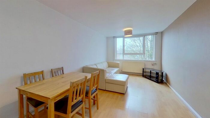 1 Bedroom Flat For Sale In Bolingbroke Grove, London, SW11
