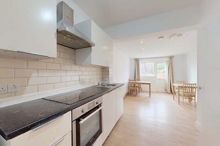 1 Bedroom Flat To Rent In Allison Road, London, N8