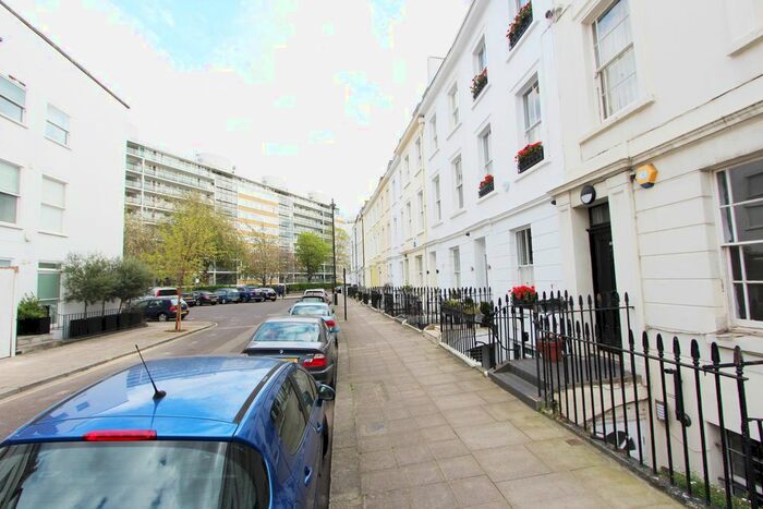 Studio To Rent In Westmoreland Terrace, London, SW1V
