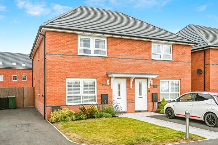 3 Bedroom Semi-Detached House To Rent In Land Mark Close, Thornton, L23