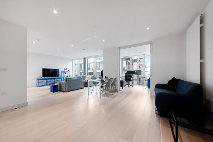 2 Bedroom Flat For Sale In Flagship House, Royal Wharf, E16