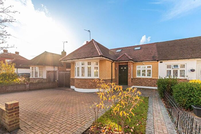 4 Bedroom Bungalow For Sale In Darley Drive, New Malden, KT3