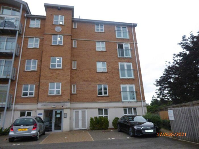 1 Bedroom Flat To Rent In Lion Court, Southbridge, Northampton, NN4