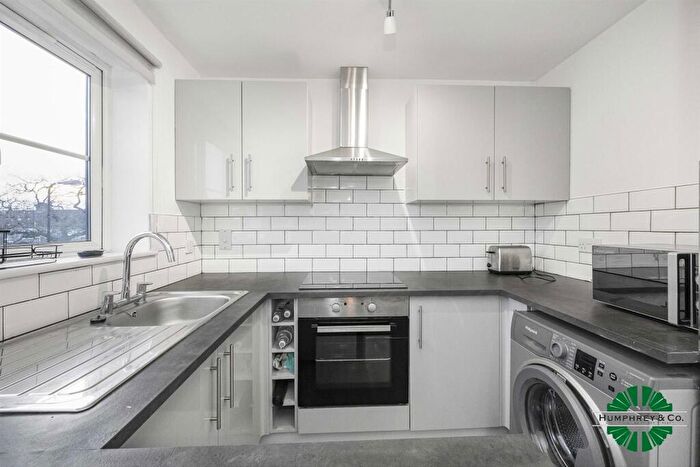 1 Bedroom Flat To Rent In Beaufort Close, London, E4