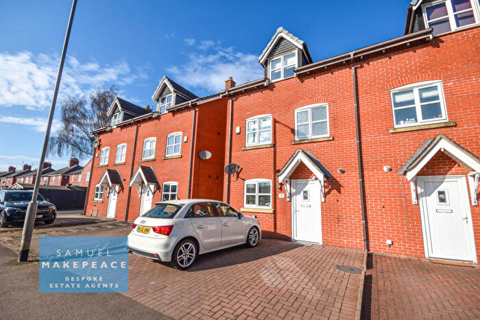 3 Bedroom Semi-Detached House For Sale In Waters Edge Close, Newcastle-Under-Lyme, ST5