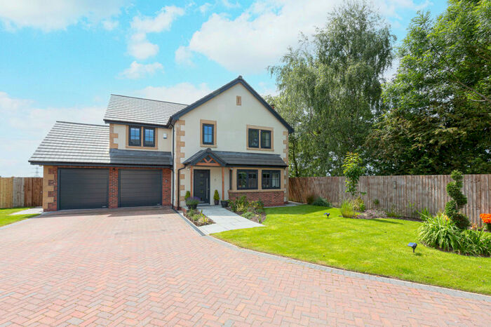 4 Bedroom Detached House For Sale In Deer View, Lea Town, Preston, PR4