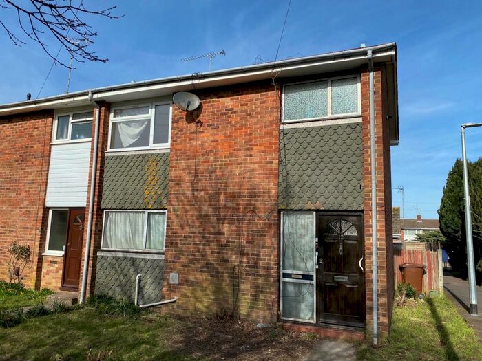 3 Bedroom House To Rent In Rainham, ME8