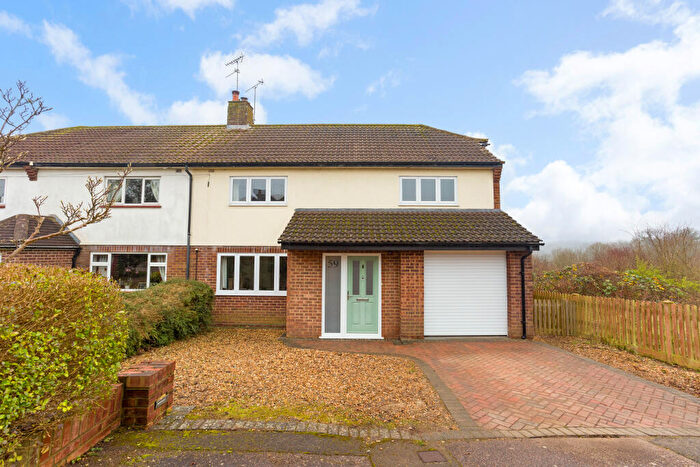 4 Bedroom Semi-Detached House For Sale In Manor Road, Wheathampstead, AL4