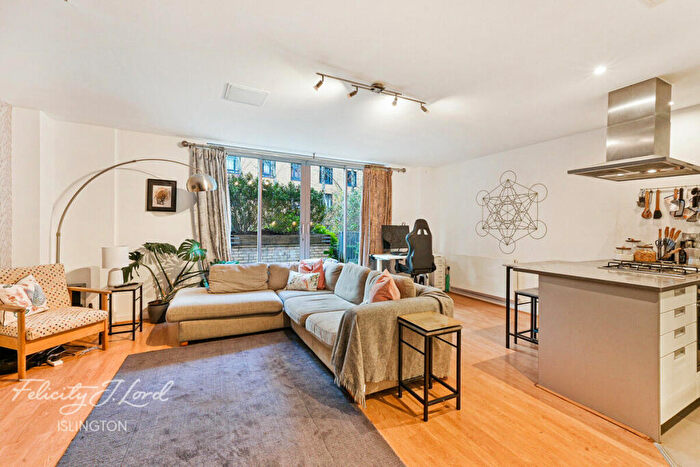 2 Bedroom Flat For Sale In Wenlock Road, Islington, N1