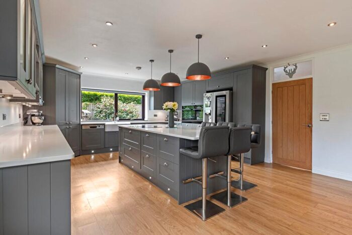 4 Bedroom Detached Bungalow For Sale In Courtfield Drive, Simpson Cross, Haverfordwest, SA62