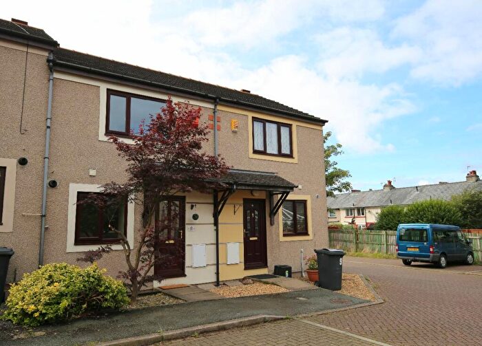 2 Bedroom Town House To Rent In Gillow Court, Lancaster, LA1