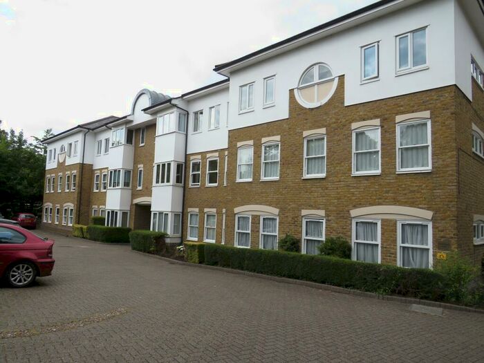 2 Bedroom Apartment To Rent In Nightingale Court, Hertford, SG14