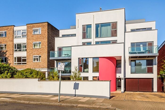 1 Bedroom Flat To Rent In Mercier Road, Putney, London, SW15